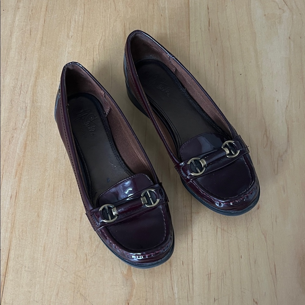 Life Stride Women's Burgundy Patent Loafers with Gold Bit